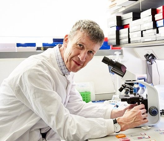 PROFESSOR IAIN MCNEISH